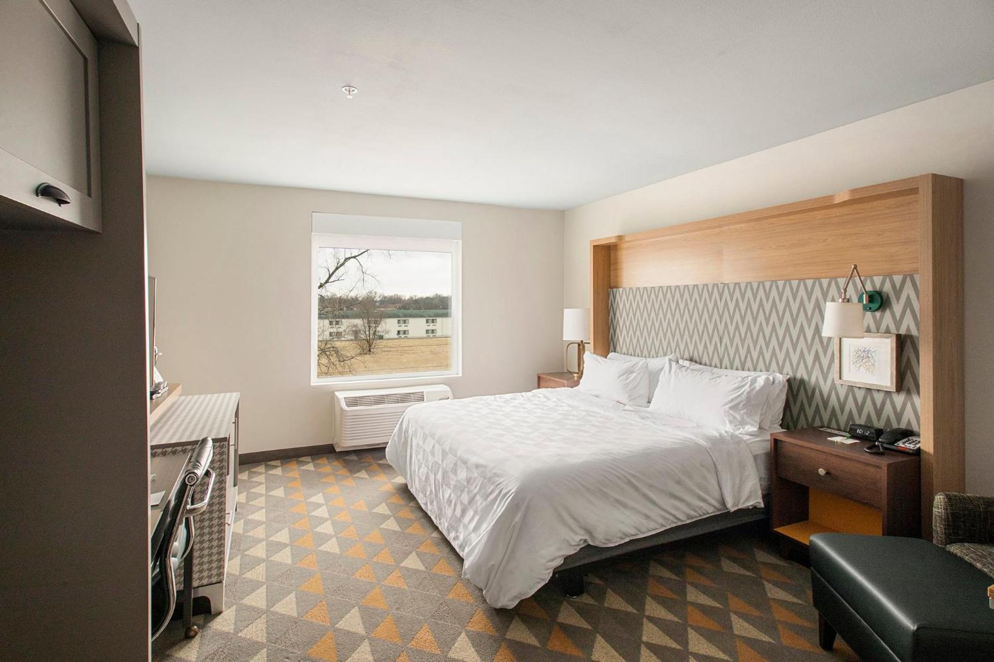 Holiday Inn & Suites Decatur-Forsyth By Ihg Bagian luar foto